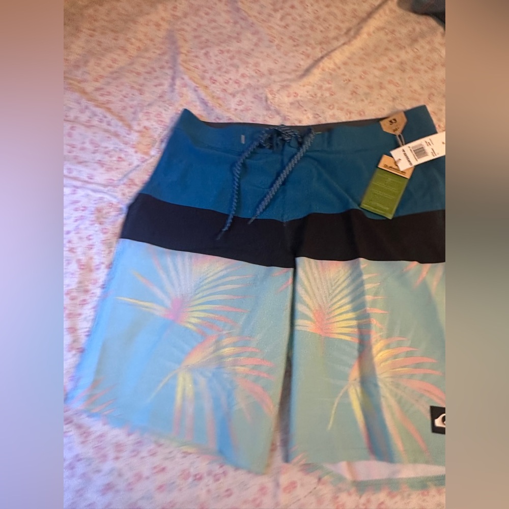 Quiksilver Highline SurfSilk Boardshorts Size 33 Blue Tropical 20” NWT
